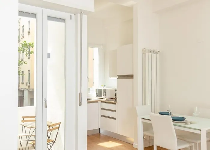 Apartament Exclusive Apartment - Next To The Metro Mediolan