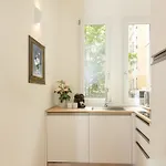 Exclusive Apartment - Next To The Metro *